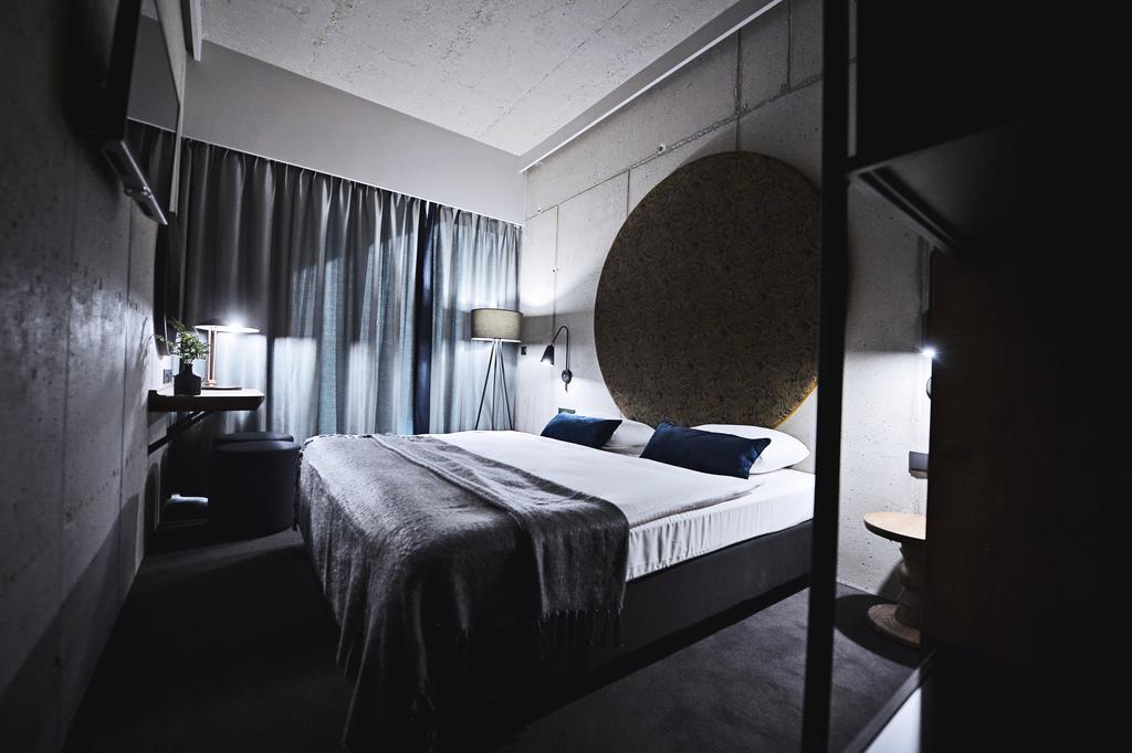 Hotel Remes Opalenica Exteriér fotografie