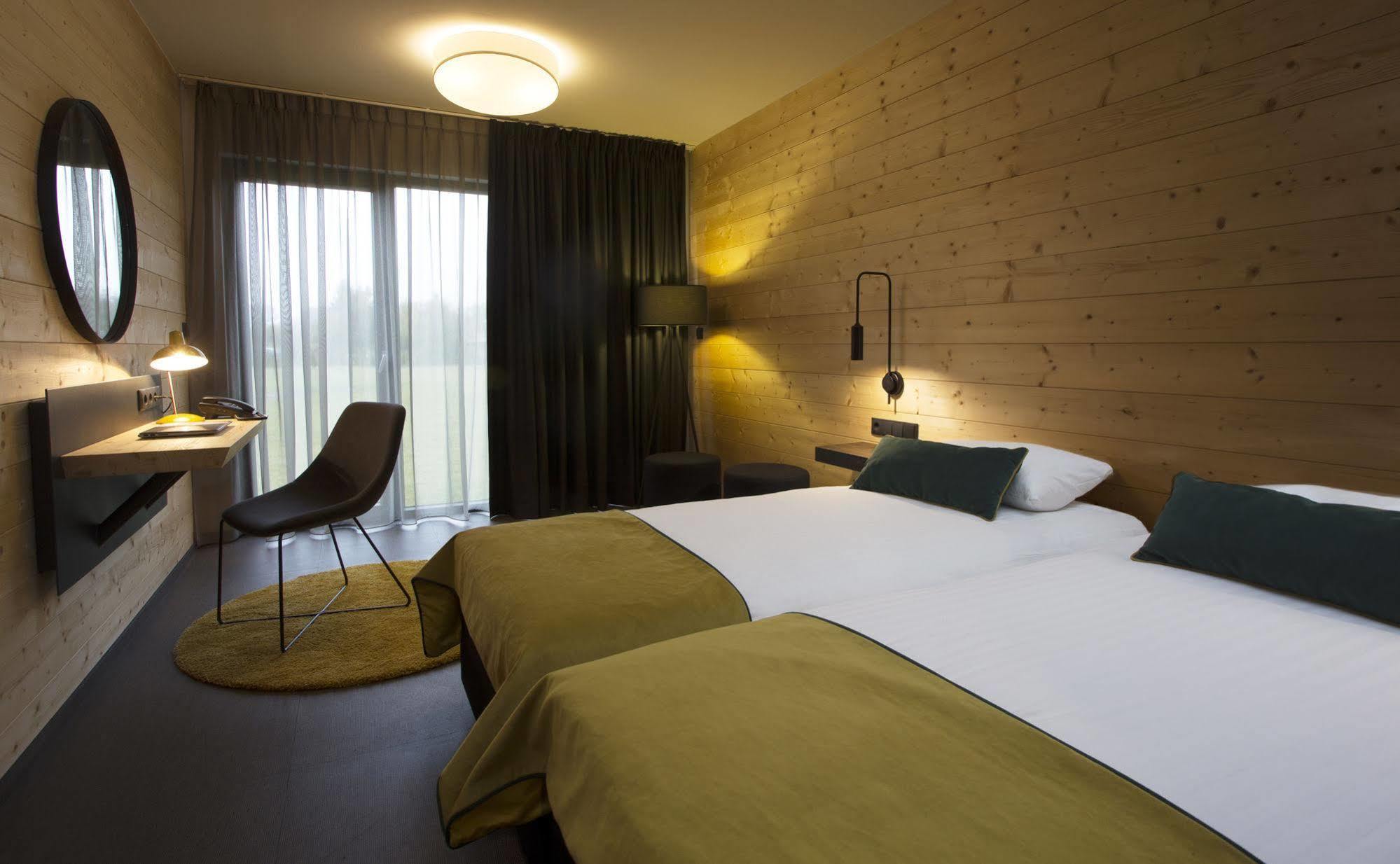 Hotel Remes Opalenica Exteriér fotografie